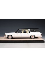 Cadillac by Superior Coach Corporation Cadillac Superior Hearse(1980)white
