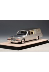 Cadillac by Superior Coach Corporation Cadillac Superior Hearse(1980)silver