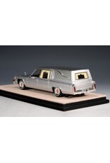 Cadillac by Superior Coach Corporation Cadillac Superior Hearse(1980)silver