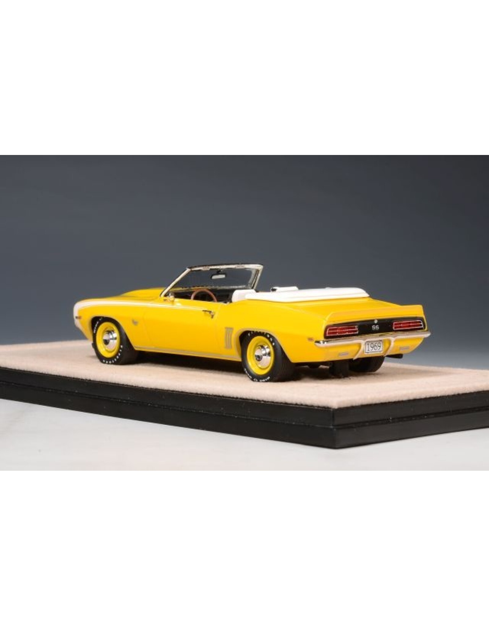 Chevrolet Chevrolet Camaro RS SS Convertible(open roof)1969(Daytona yellow)