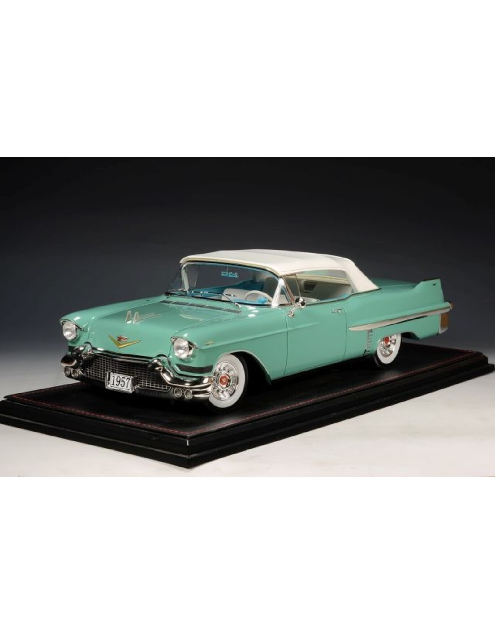 Cadillac(General Motors) Cadillac Series 62 convertible(closed roof)1957(Thebes green metallic)