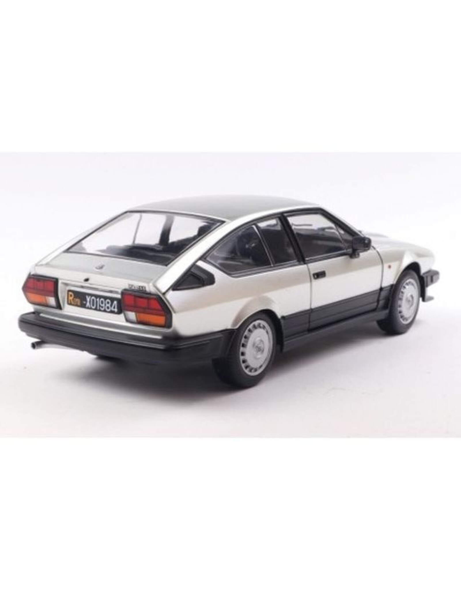 Alfa Romeo Alfa Romeo Alfetta GTV6(1984)silver