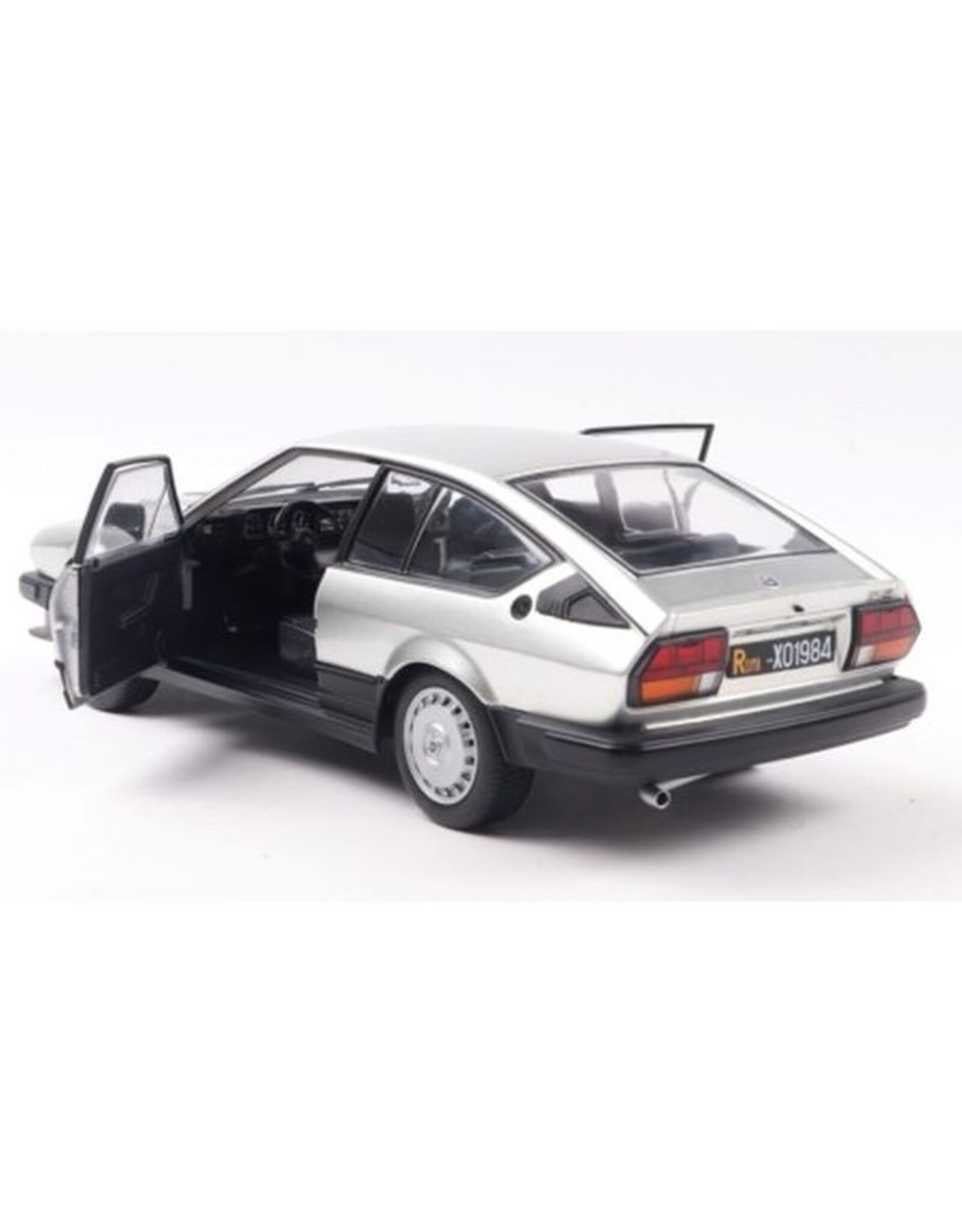 Alfa Romeo Alfa Romeo Alfetta GTV6(1984)silver