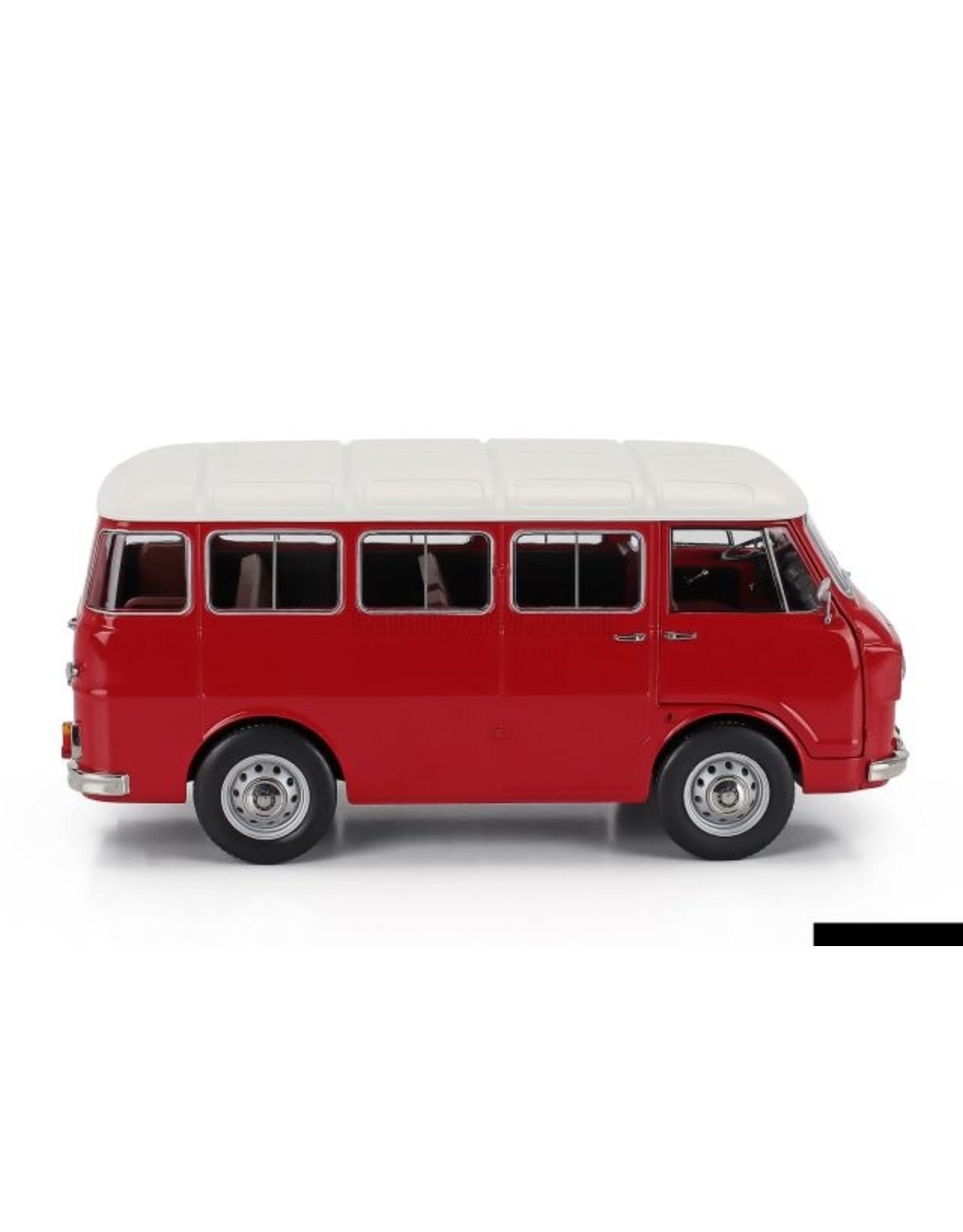 Alfa Romeo Alfa Romeo F12 Minibus Series 1(red)
