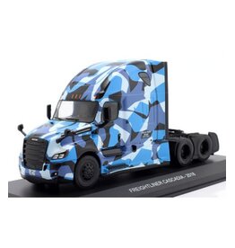 Freightliner(Daimler truck North America) Freightliner Cascadia tractor truck 3-ax