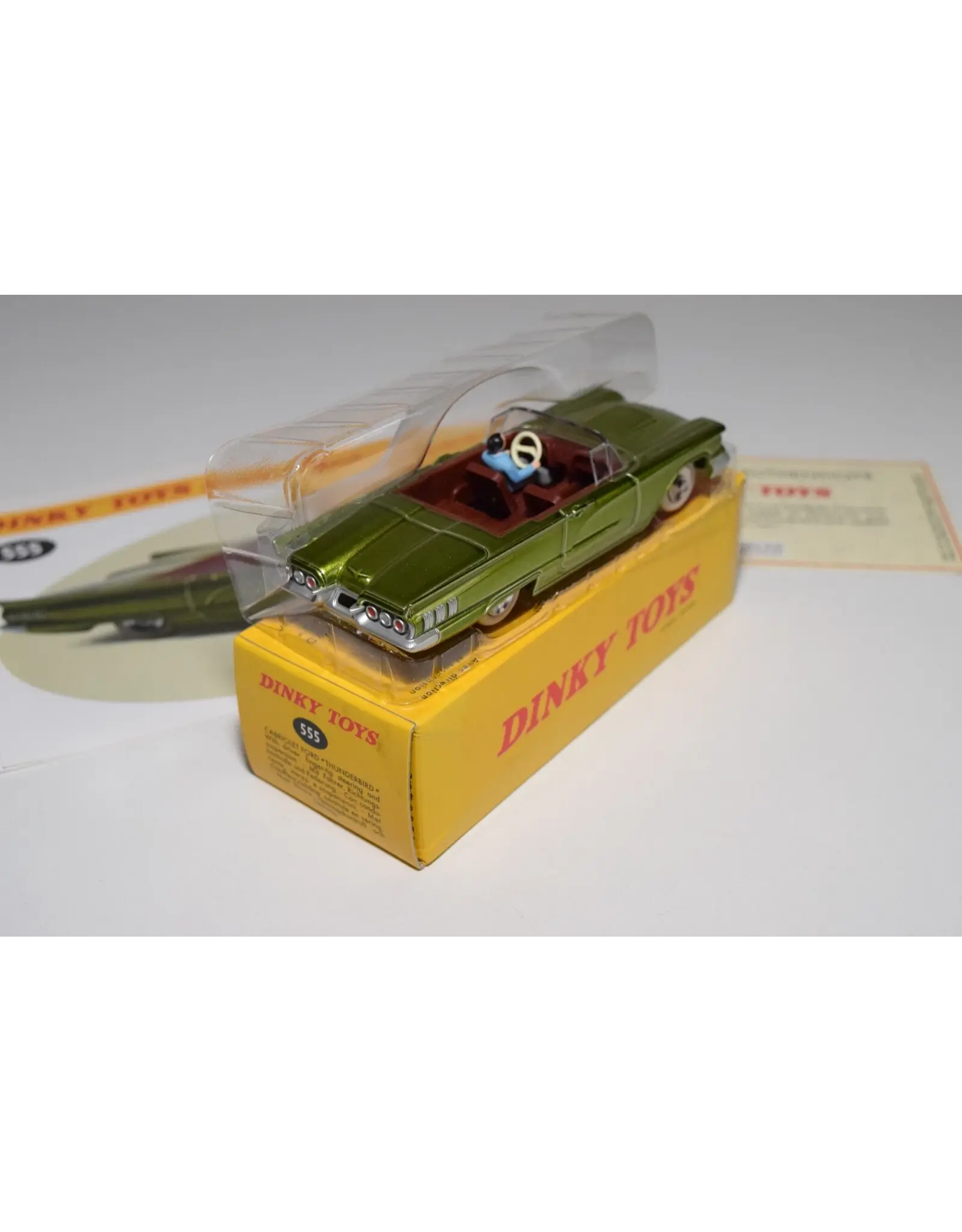 Ford USA Ford Thunderbird Cabriolet(with driver)metallic green