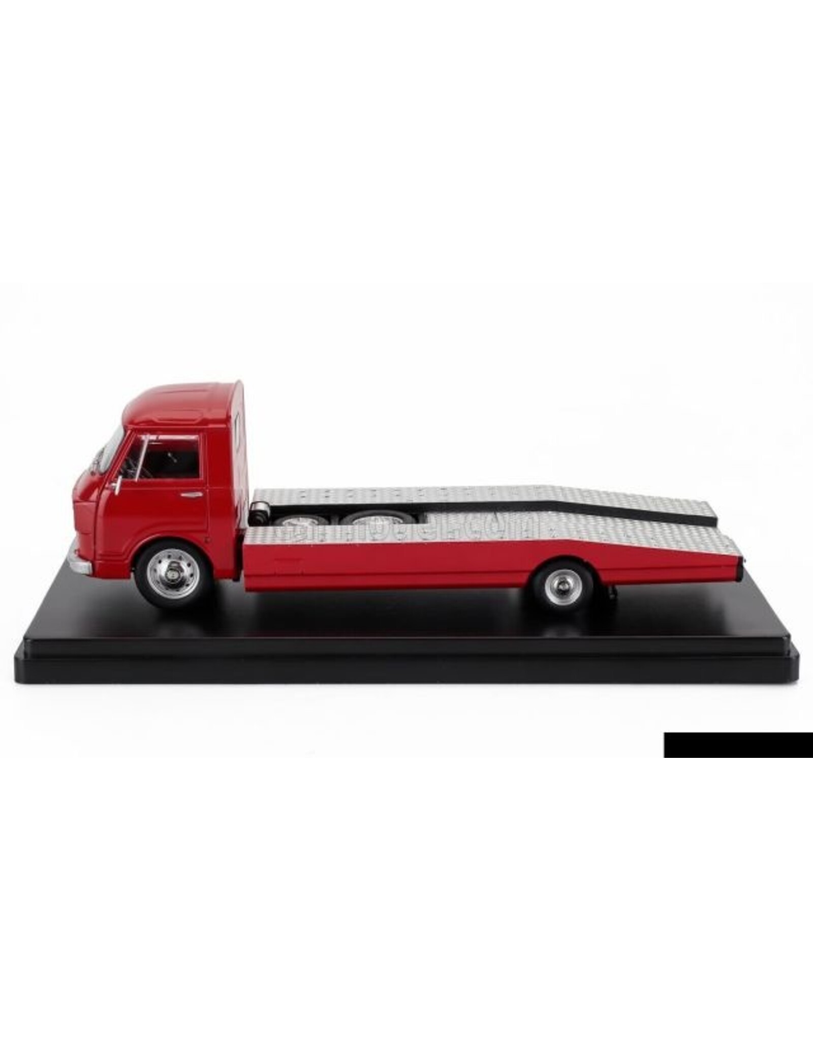 Alfa Romeo Alfa Romeo A12(F12)car transporter