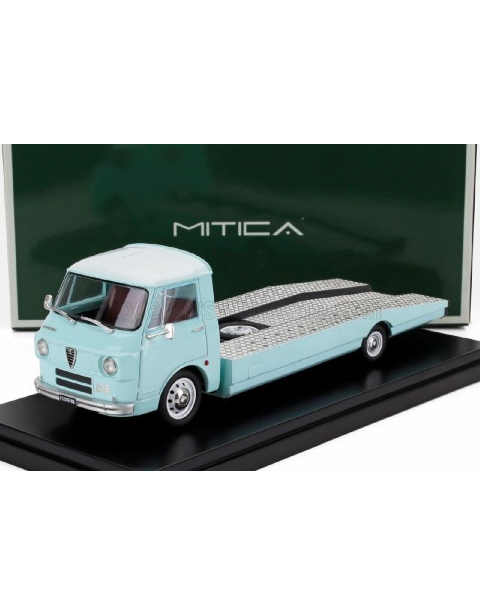 Alfa Romeo Alfa Romeo A12(F12)car transporter