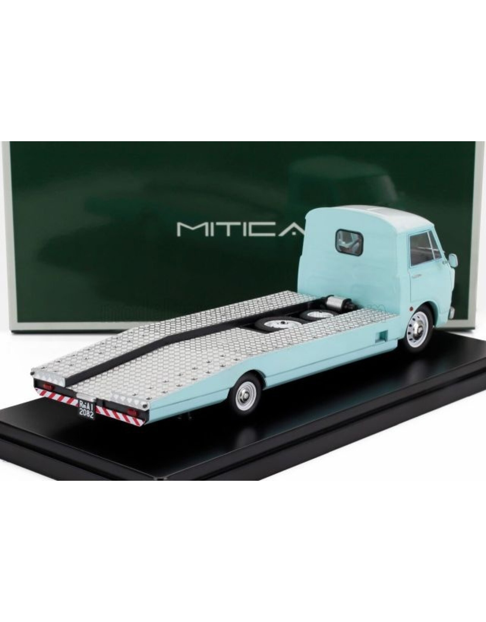 Alfa Romeo Alfa Romeo A12(F12)car transporter