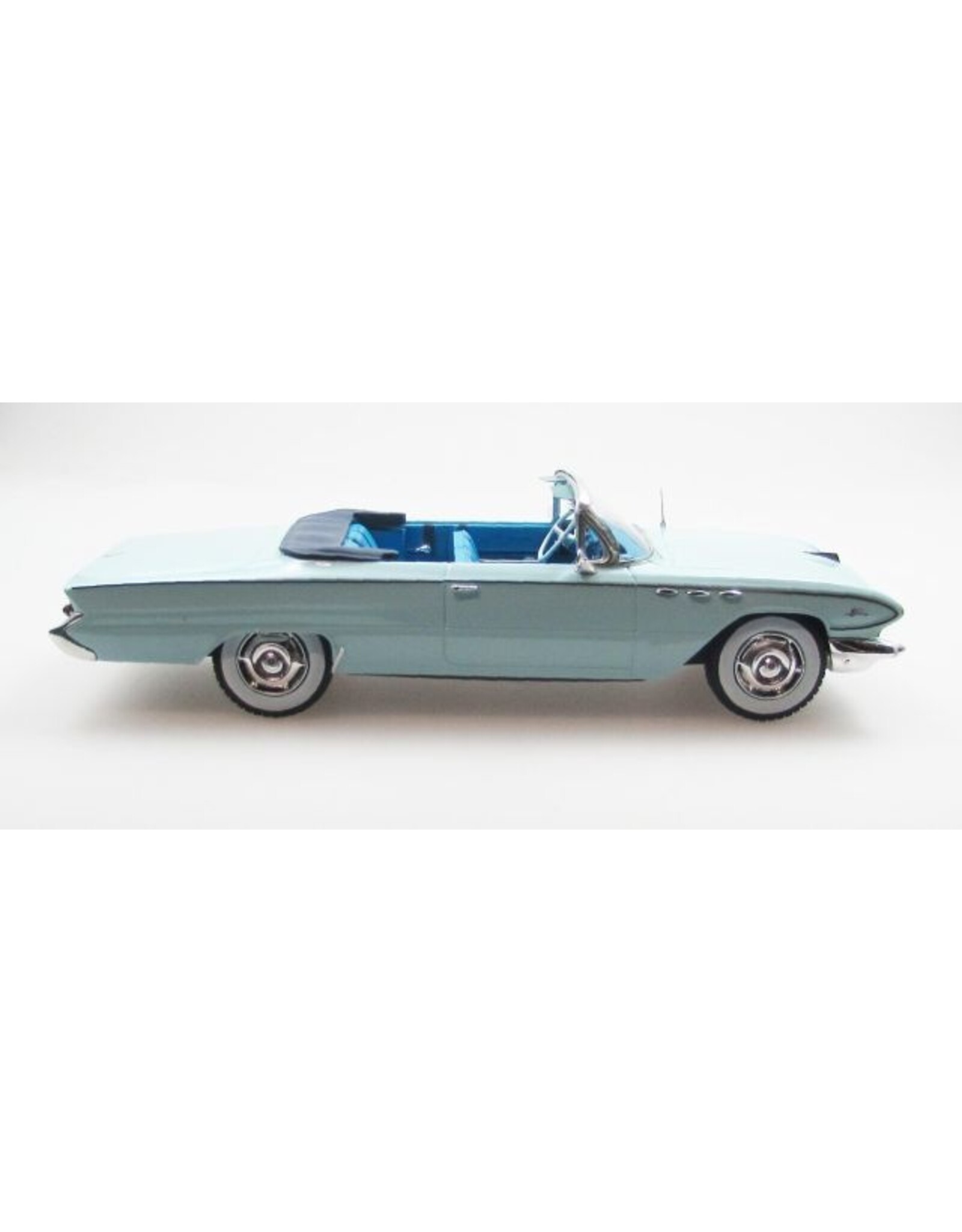 Buick Buick Le Sabre 2-doors cabriolet(1961)open roof(light blue)