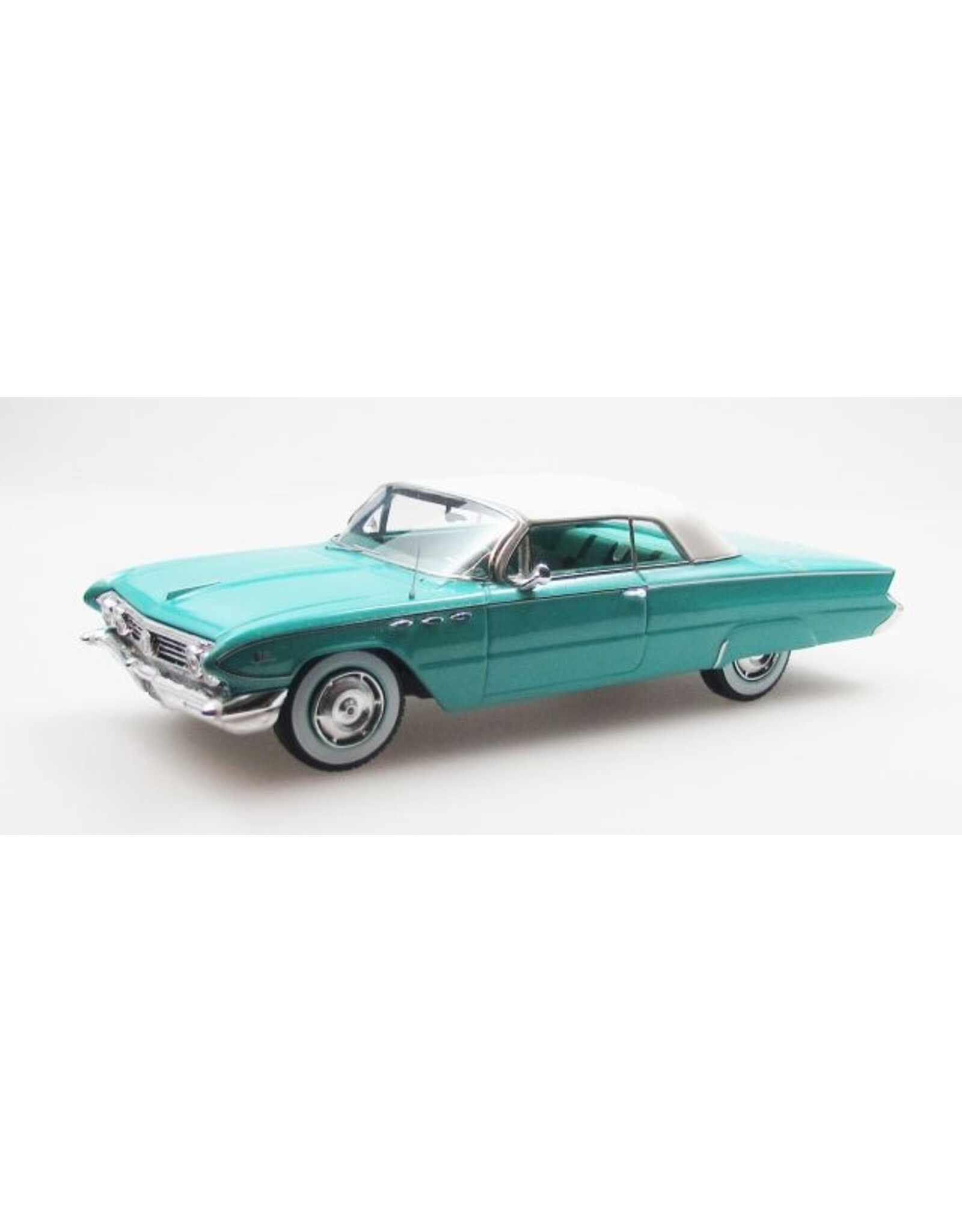 Buick Buick LeSabre 2-doors cabriolet(1961)closed roof(turqoise/white)