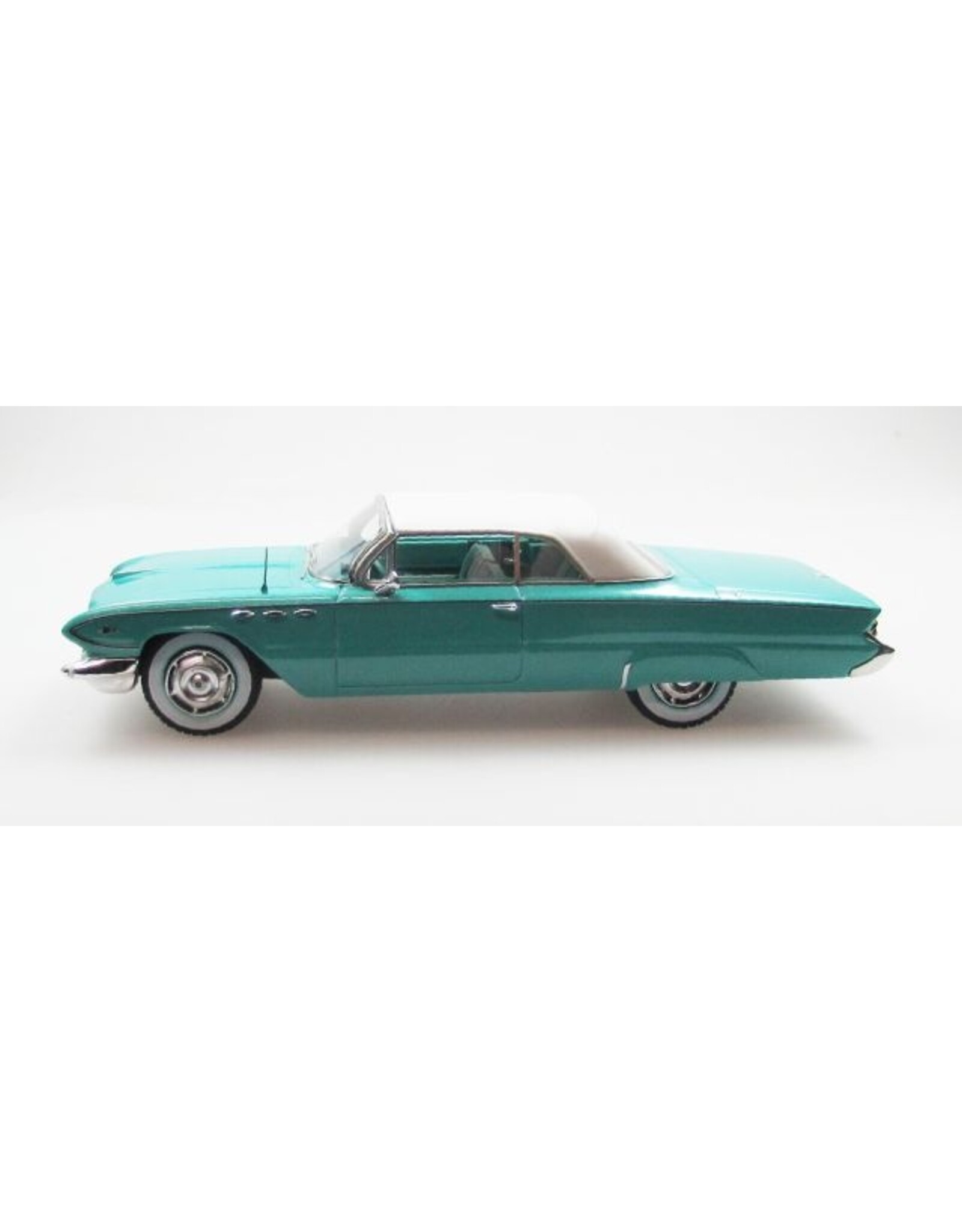 Buick Buick LeSabre 2-doors cabriolet(1961)closed roof(turqoise/white)