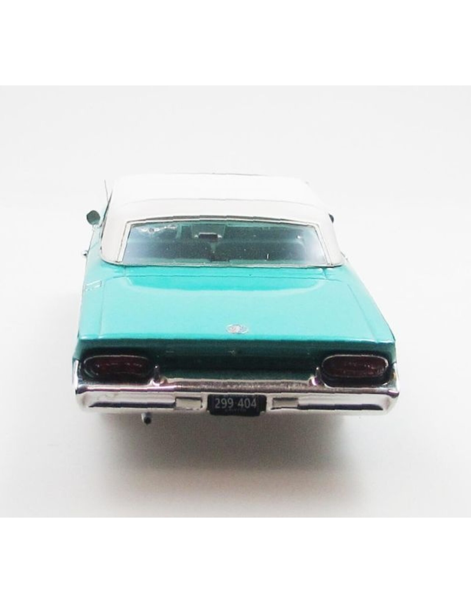 Buick Buick LeSabre 2-doors cabriolet(1961)closed roof(turqoise/white)