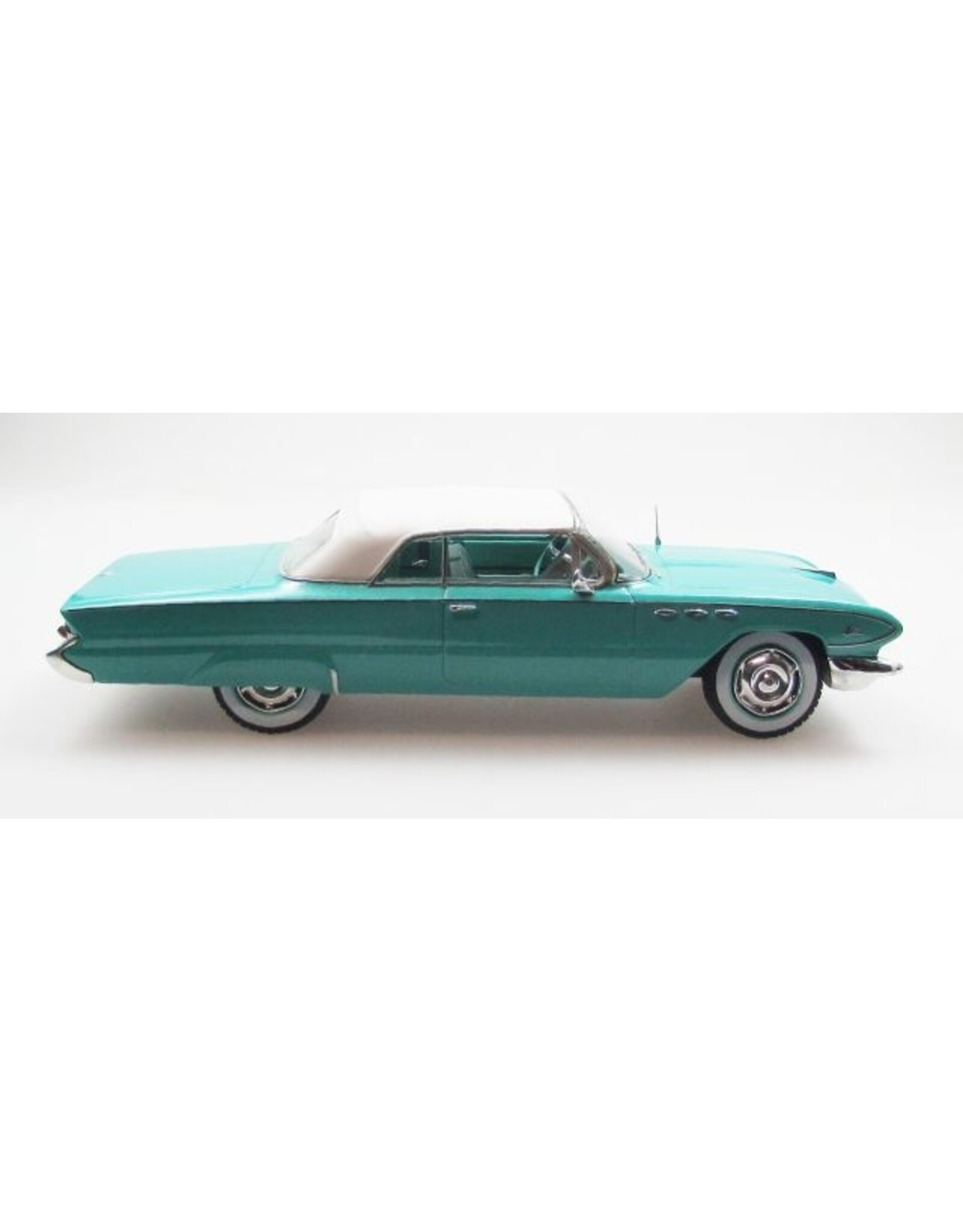 Buick Buick LeSabre 2-doors cabriolet(1961)closed roof(turqoise/white)