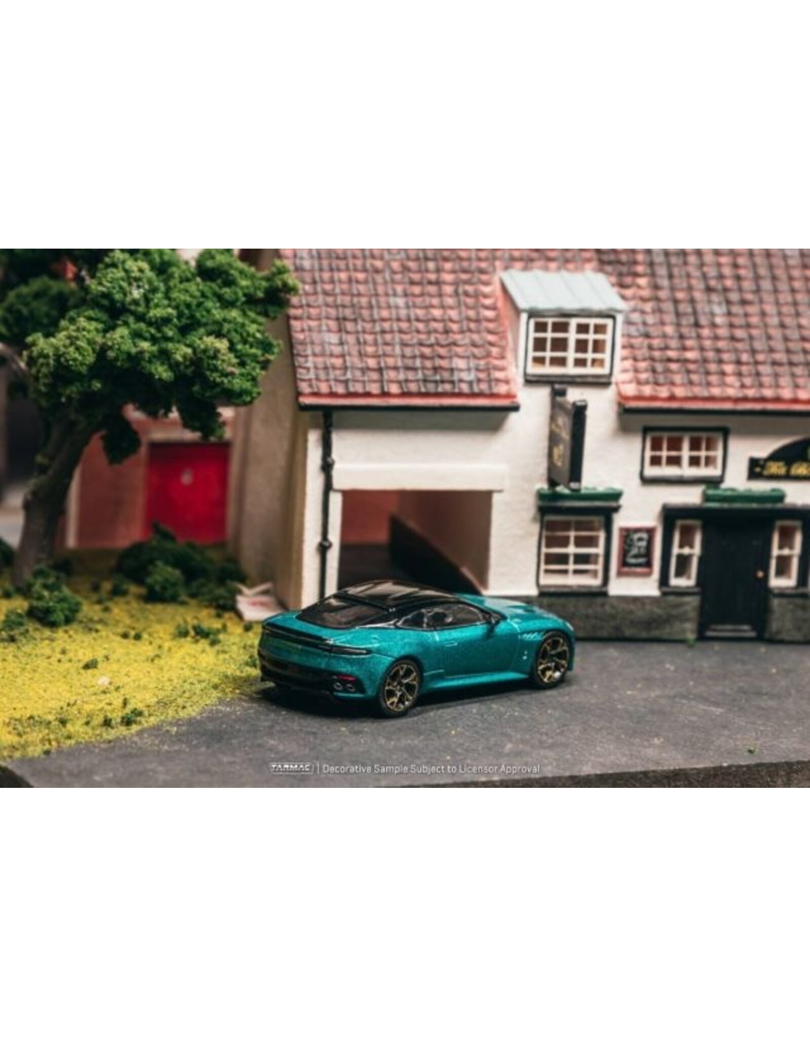 Aston Martin Aston Martin DBS Super Leggera(green metallic)