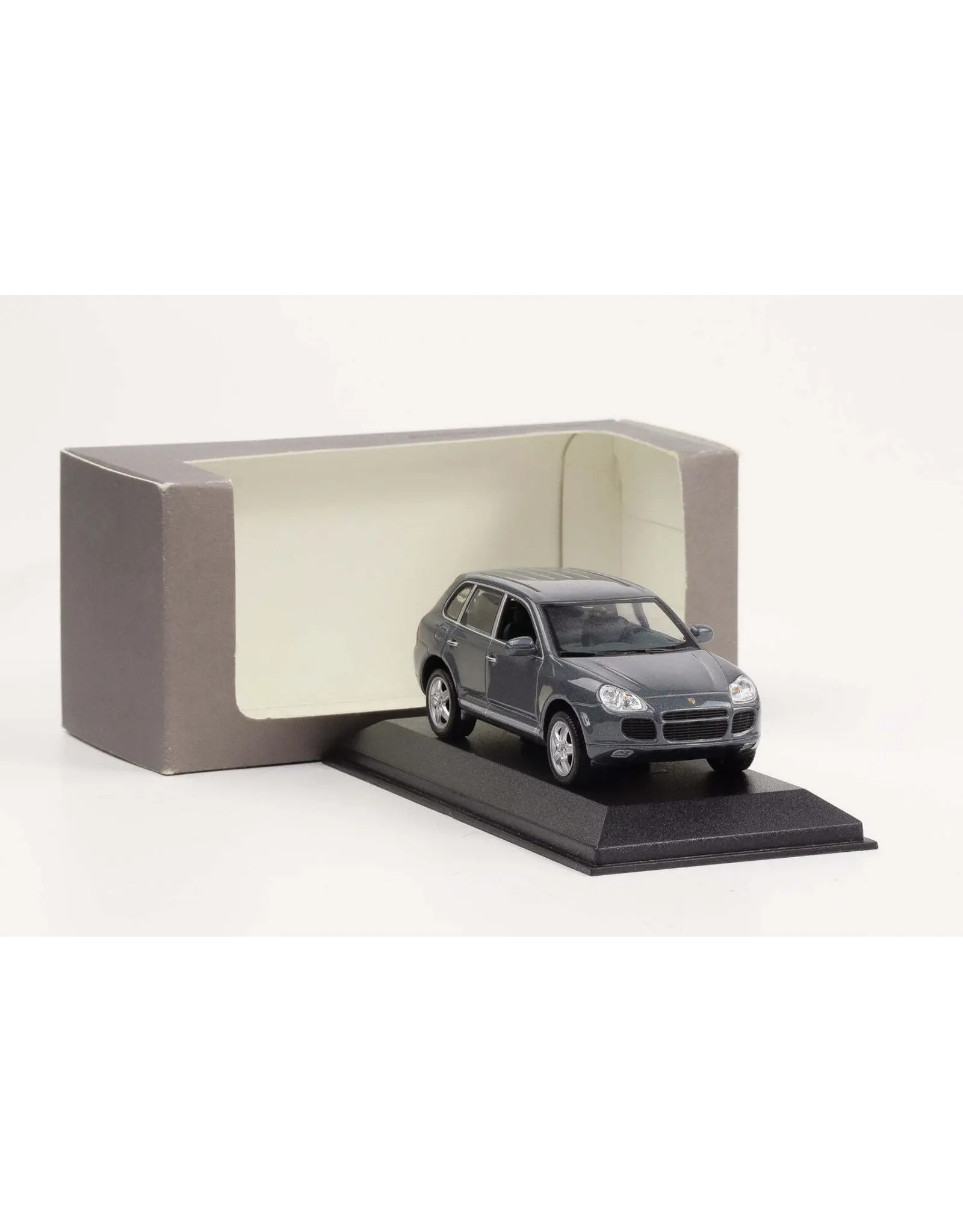 Porsche Porsche Cayenne Turbo(2002)Titanium grey metalic