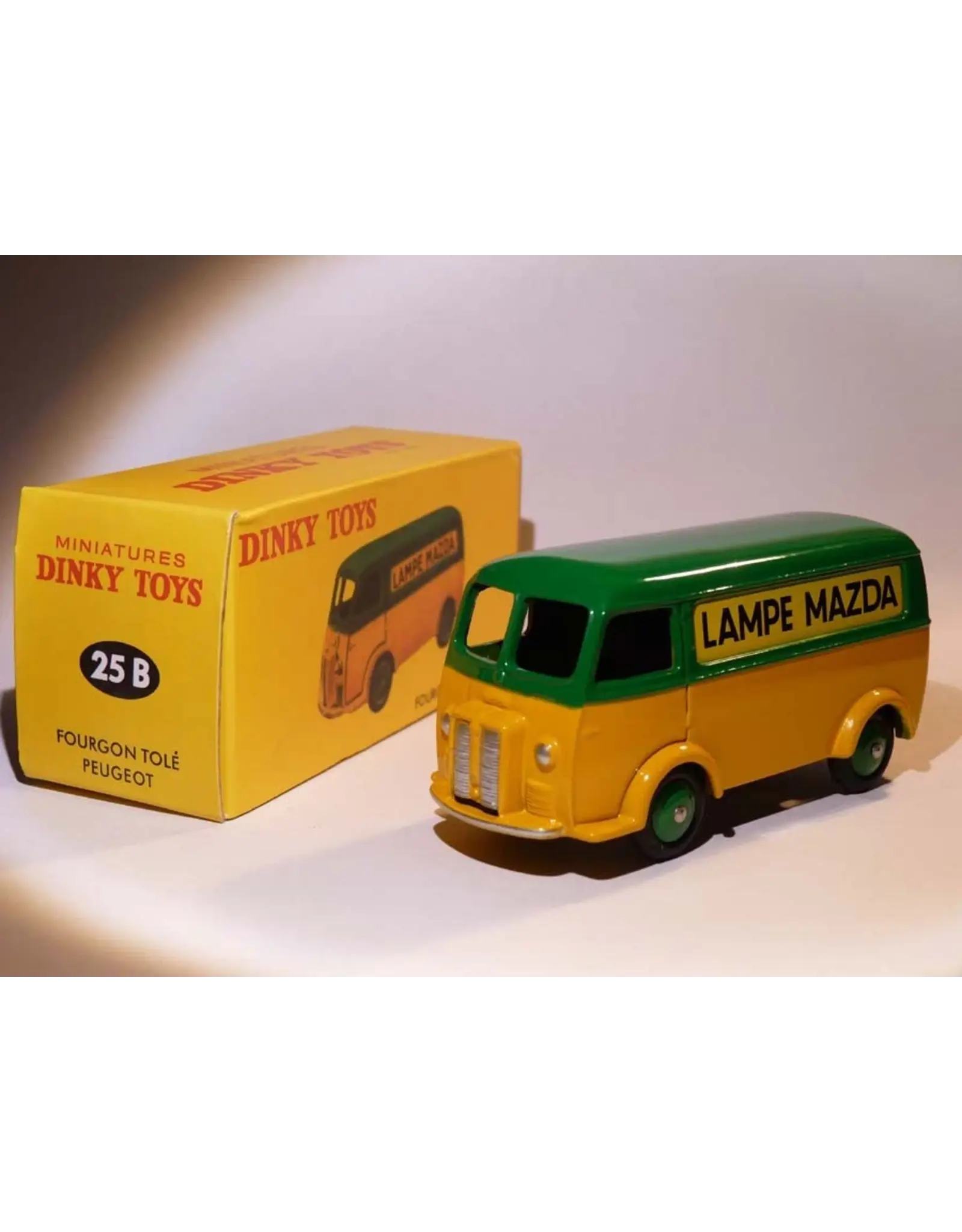 Peugeot Peugeot D3 A "Lampe Mazda"