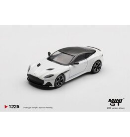 Aston Martin Aston Martin DBS(2024)Stratus white