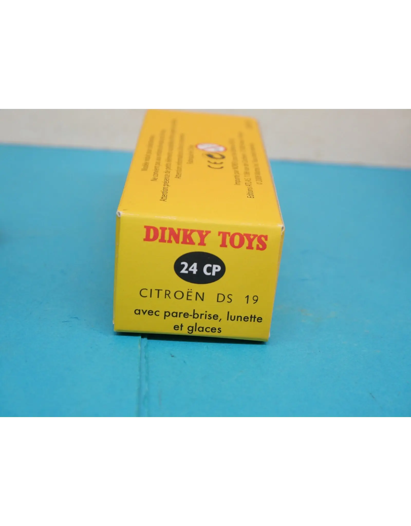 Citroën Citroën DS 19(avec pare-brise,lunette et glaces