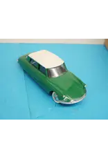 Citroën Citroën DS 19(avec pare-brise,lunette et glaces