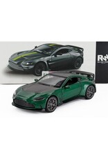 Aston Martin Aston Martin V8 Vantage(green/yellow striping)