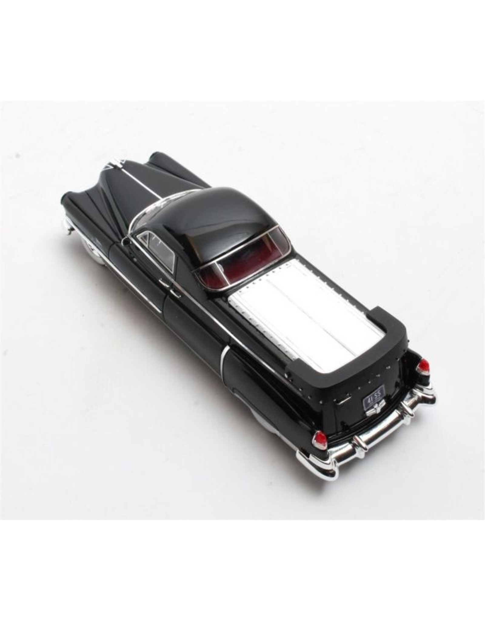 Cadillac by Superior Coach Corporation Cadillac Professional S & S Florentine Flowercar(black)1951