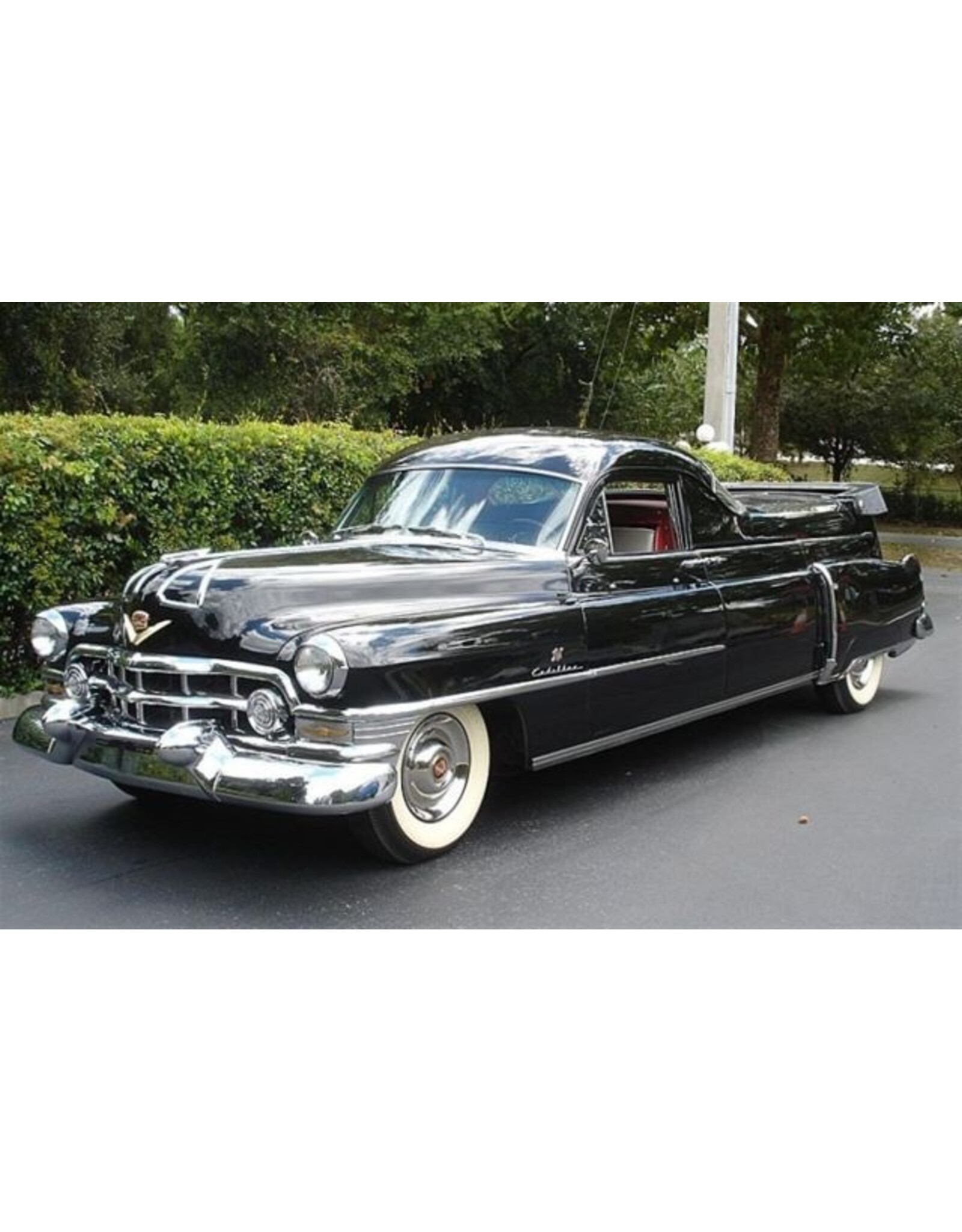 Cadillac by Superior Coach Corporation Cadillac Professional S & S Florentine Flowercar(black)1951