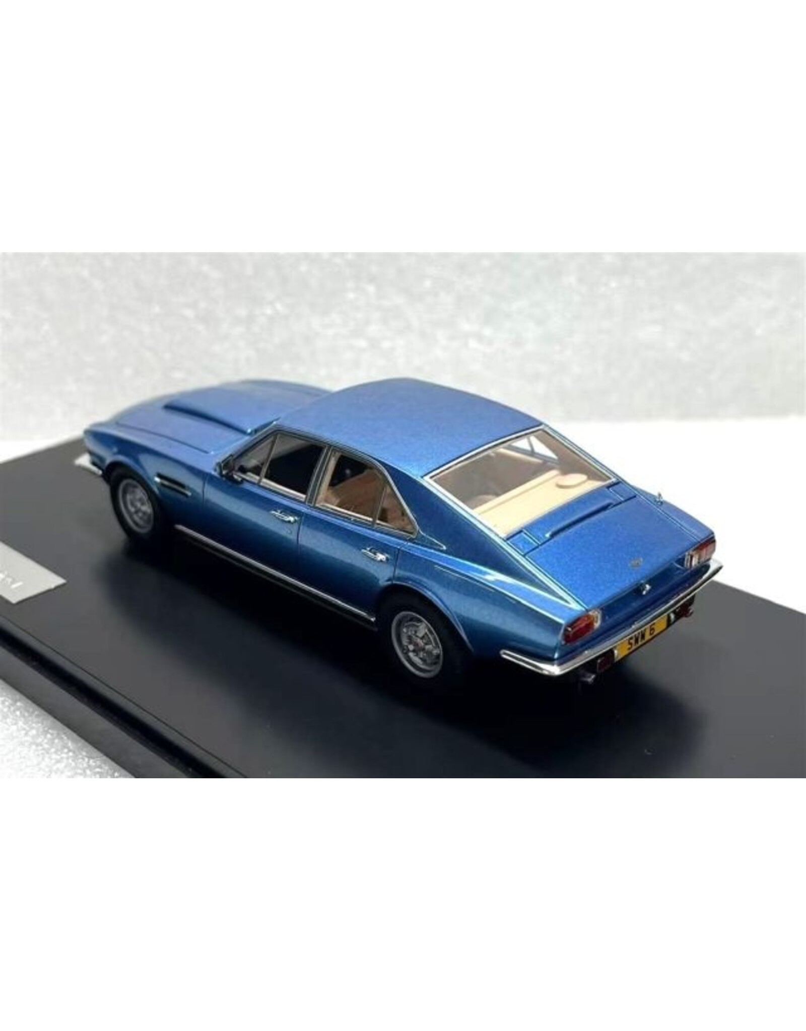 Aston Martin Lagonda Limited Aston Martin Lagonda S1(blue metallic)1974-75