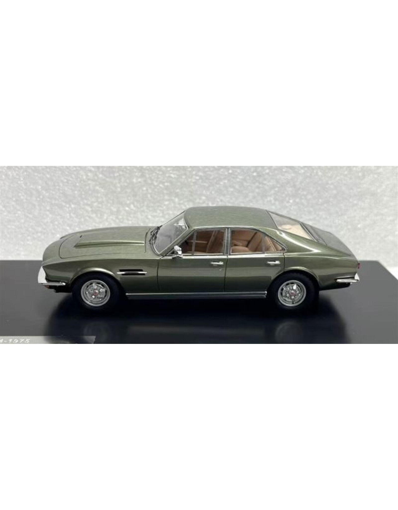 Aston Martin Lagonda Limited Aston Martin Lagonda S1(green metallic)1974-75
