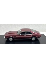 Aston Martin Lagonda Limited Aston Martin Lagonda S1(red metallic)1974-75