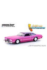 Ford USA Ford Thunderbird(1975)rose/purple roof.