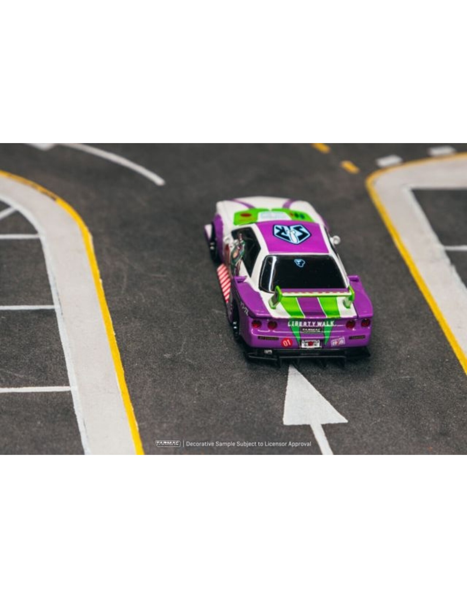Nissan by Liberty Walk LB Kaido Works R32 Skyline(Buzz Lightyear)