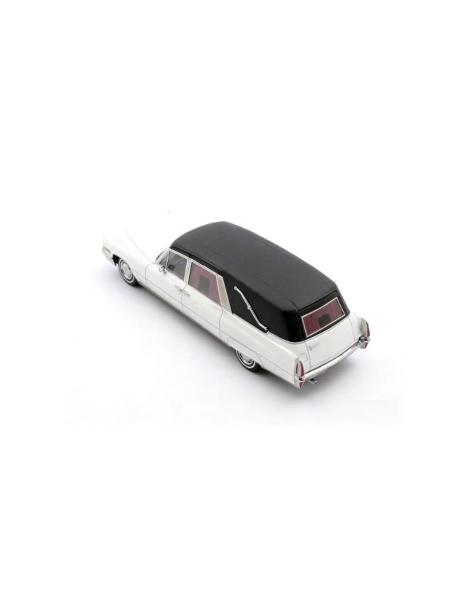 Cadillac by Superior Coach Corporation Caddilac Superior Funeral car('70)white