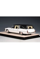 Cadillac by Superior Coach Corporation Cadillac Superior Hearse(1980)white