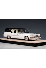Cadillac by Superior Coach Corporation Cadillac Superior Hearse(1980)white