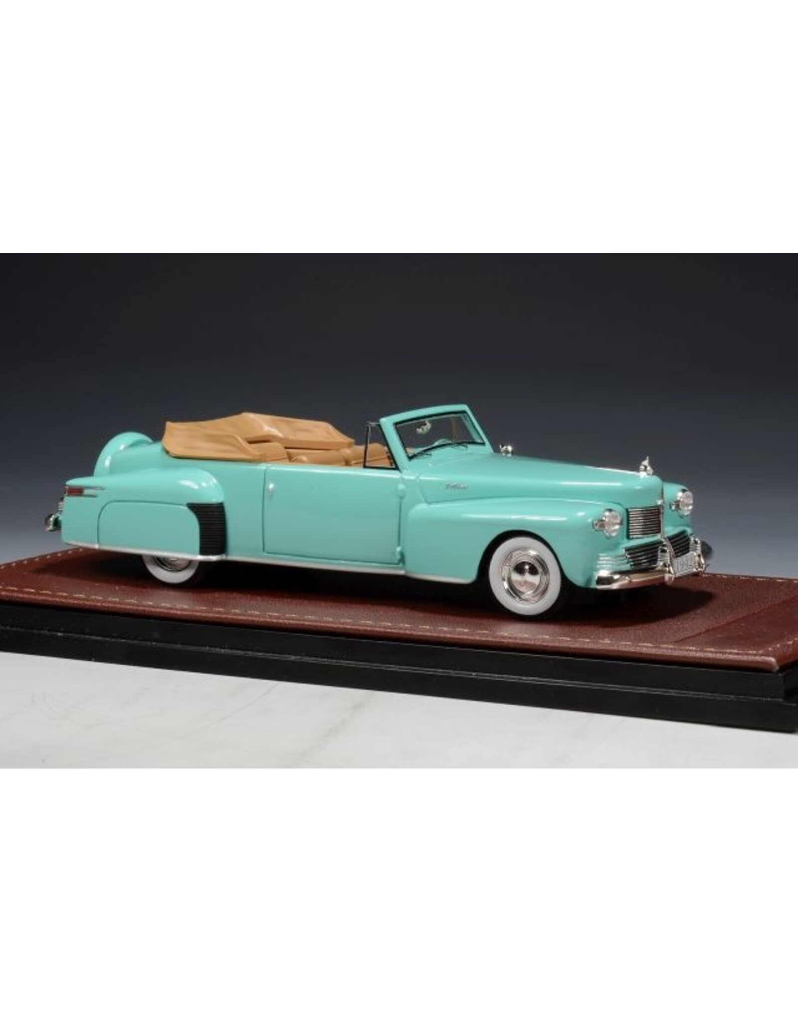 Lincoln Lincoln Continental cabriolet(1942)open roof(Suwanee green)