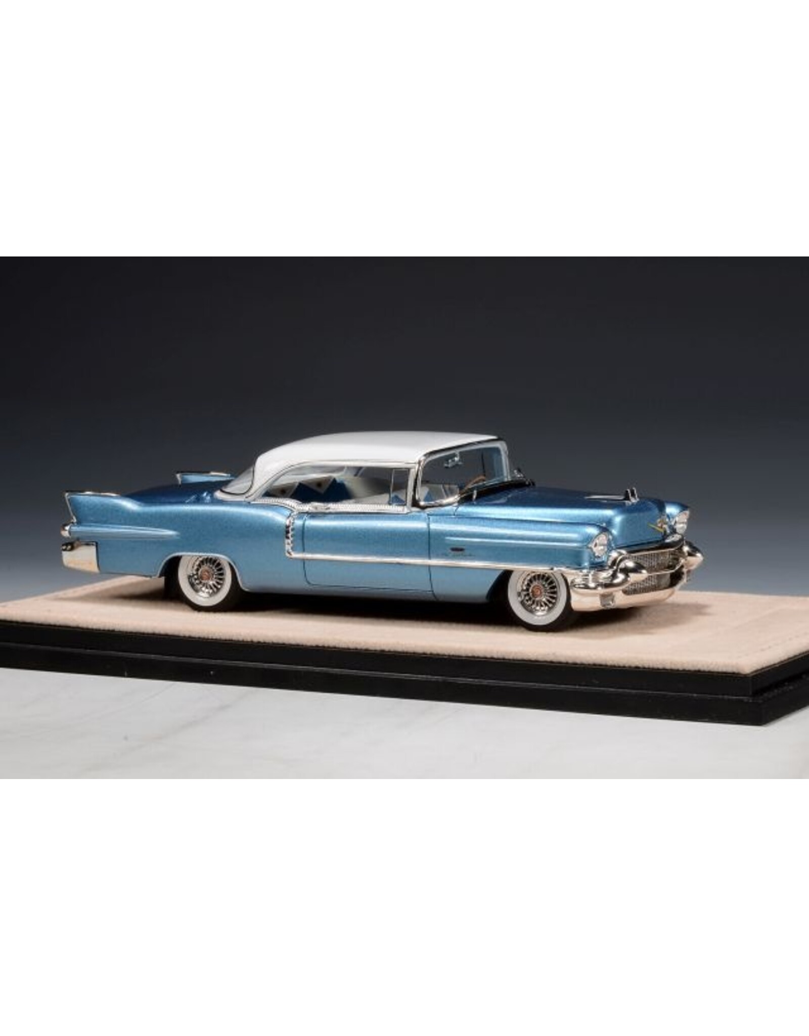 Cadillac(General Motors) Cadillac Eldorado Seville(1956)Bahama blue metallic