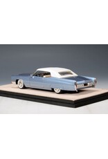 Cadillac(General Motors) Cadillac de Ville convertible(1967)closed roof(Marina blue metallic)