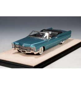 Cadillac(General Motors) Cadillac de Ville convertible(1967)open roof(Capri aqua metallic)