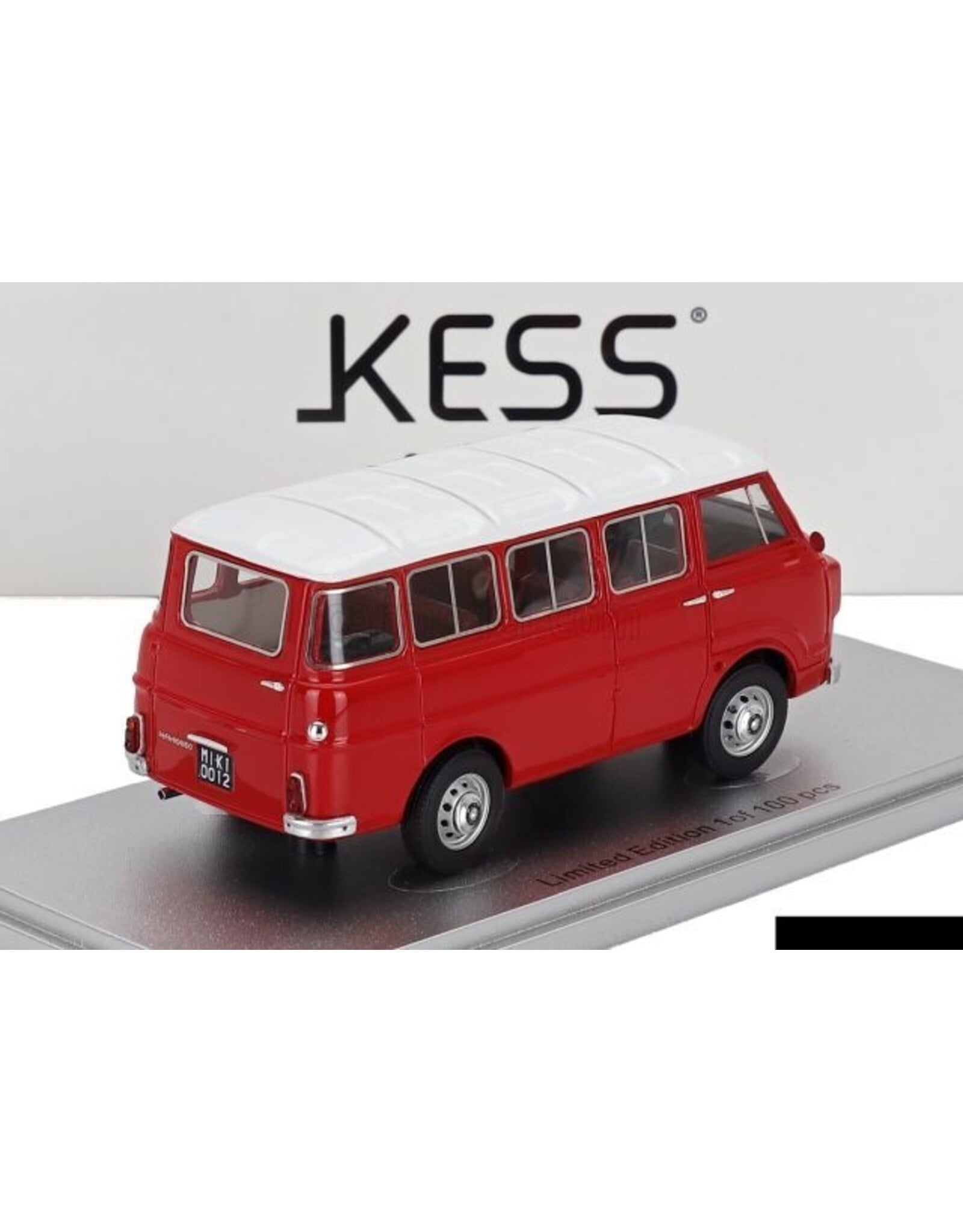 Alfa Romeo Alfa Romeo F12 Minibus 1-series(red/white roof)