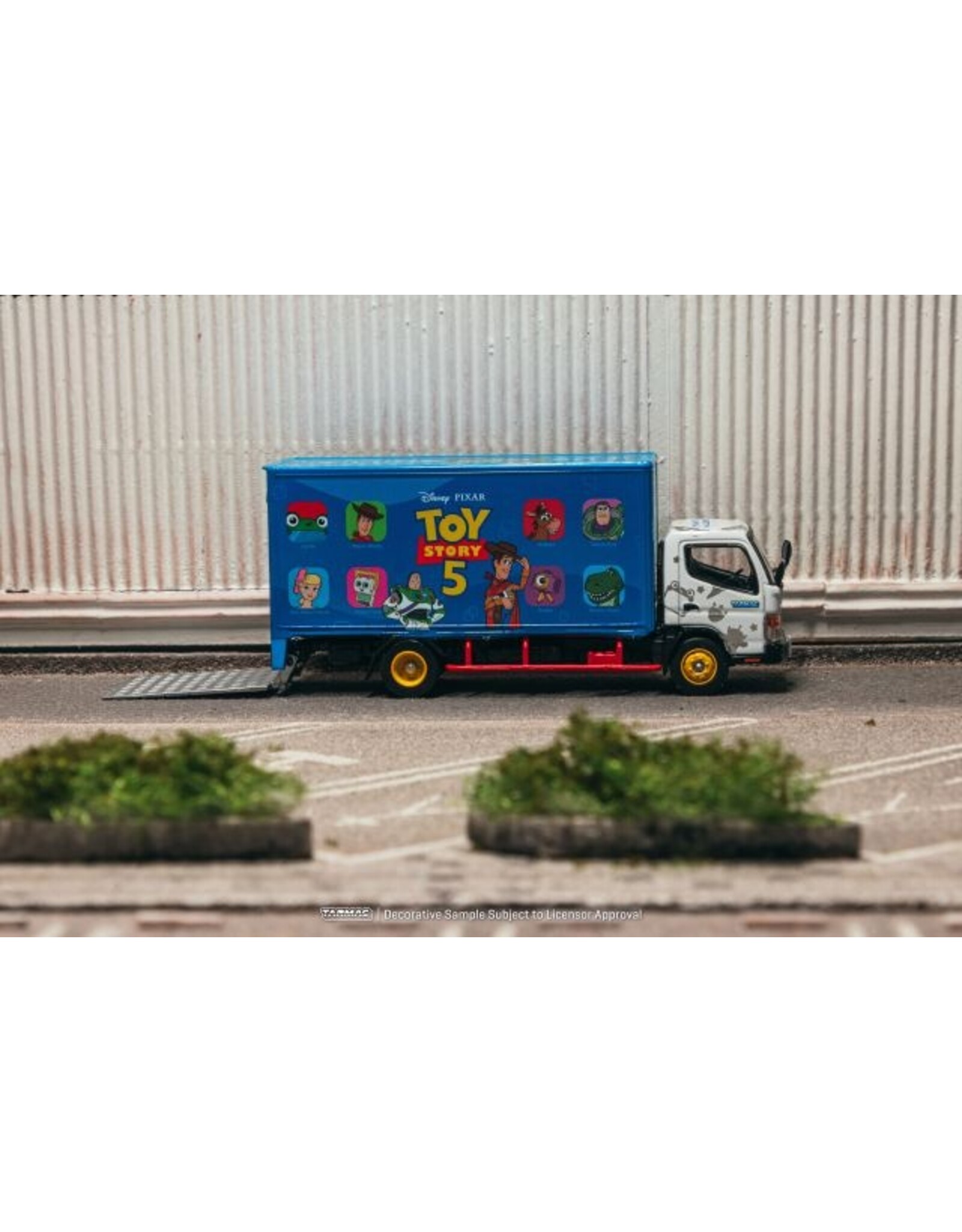 Mitsubishi Mitsubishi Fuso Canter(Toy Story 5)