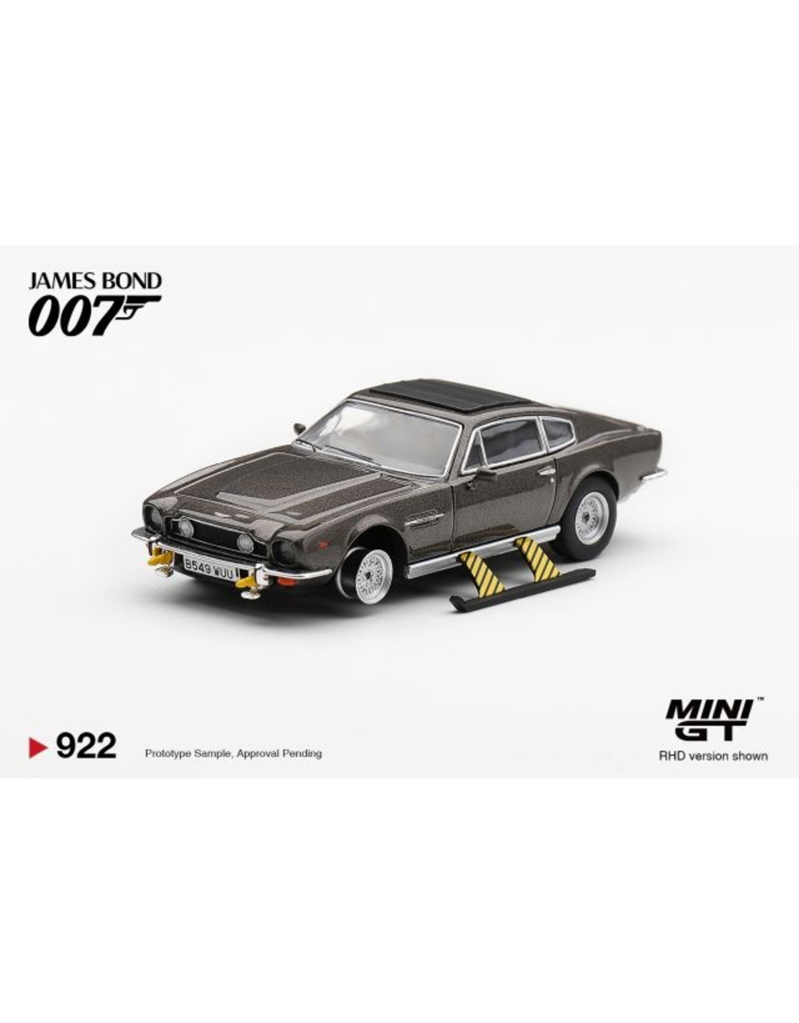 Aston Martin Aston Martin V8 Vantage(The Living Daylights)weapons on(1987)