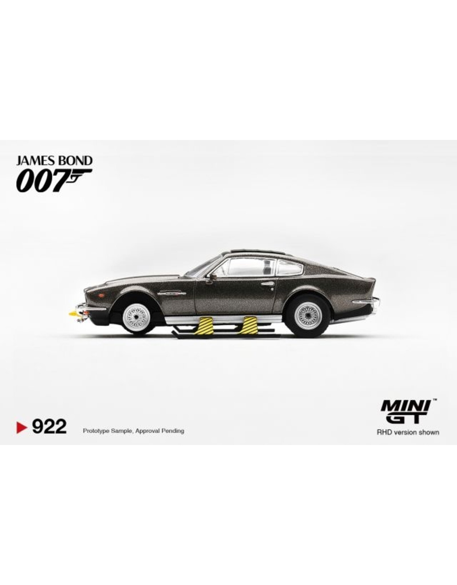 Aston Martin Aston Martin V8 Vantage(The Living Daylights)weapons on(1987)