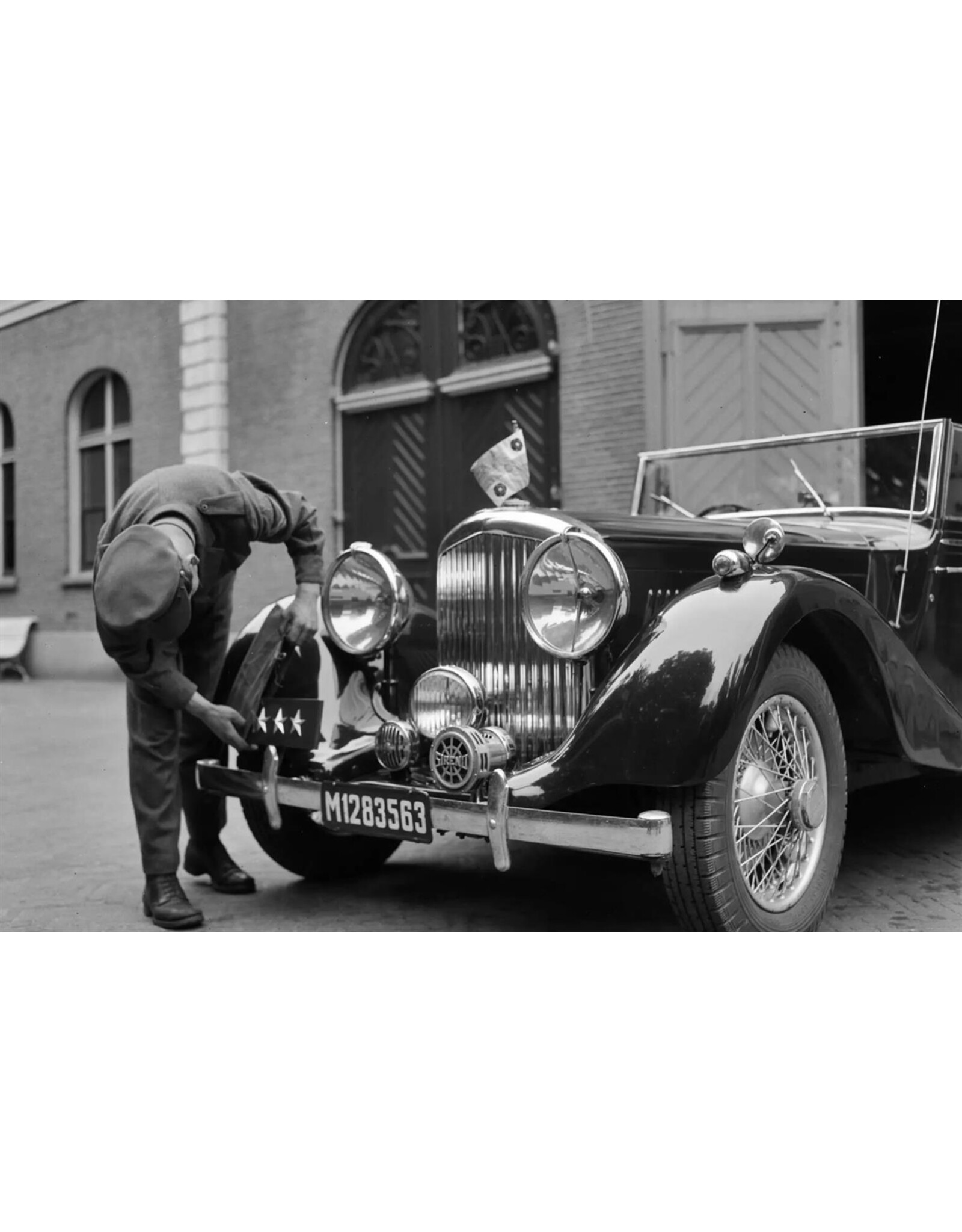 Bentley by VandenPlas Bentley 4 1/4 Liter DHC VandenPlas(1935)ZKH PrinsBernard(WB/32/KT)black