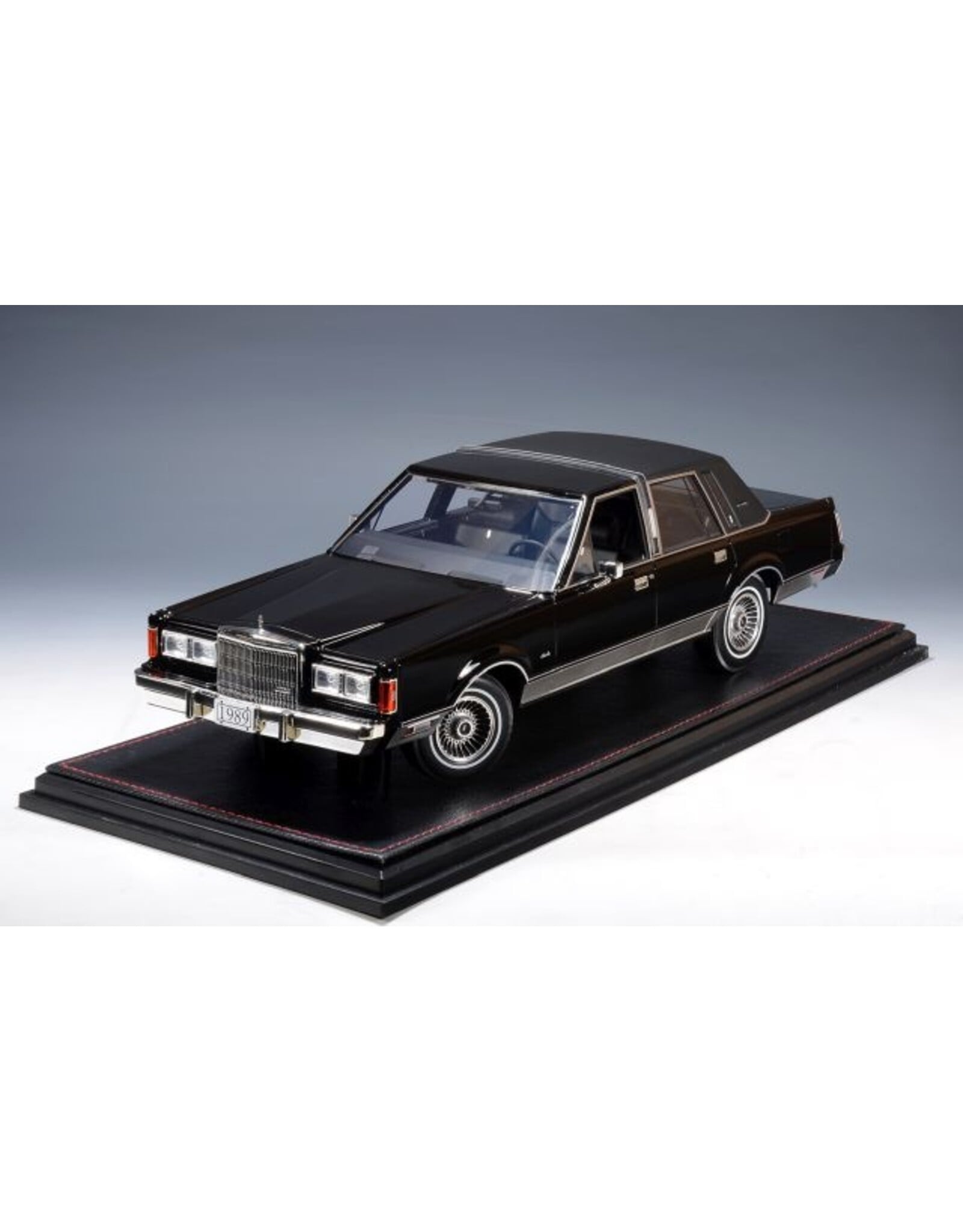Lincoln Lincoln Town car(1989)Signature Series(black)