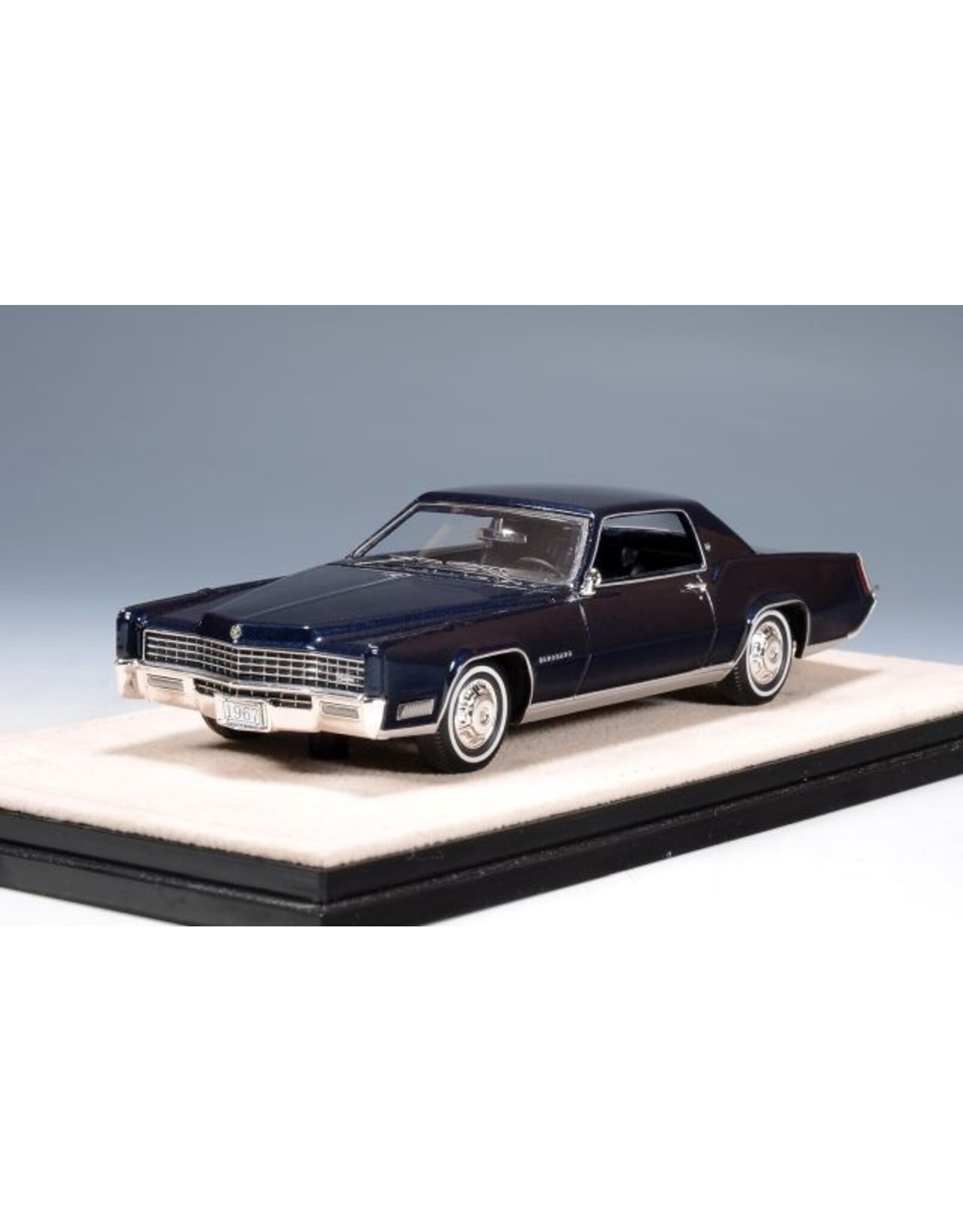 Cadillac(General Motors) Cadillac Fleetwood Eldorado(1967)Atlantis Firemist)