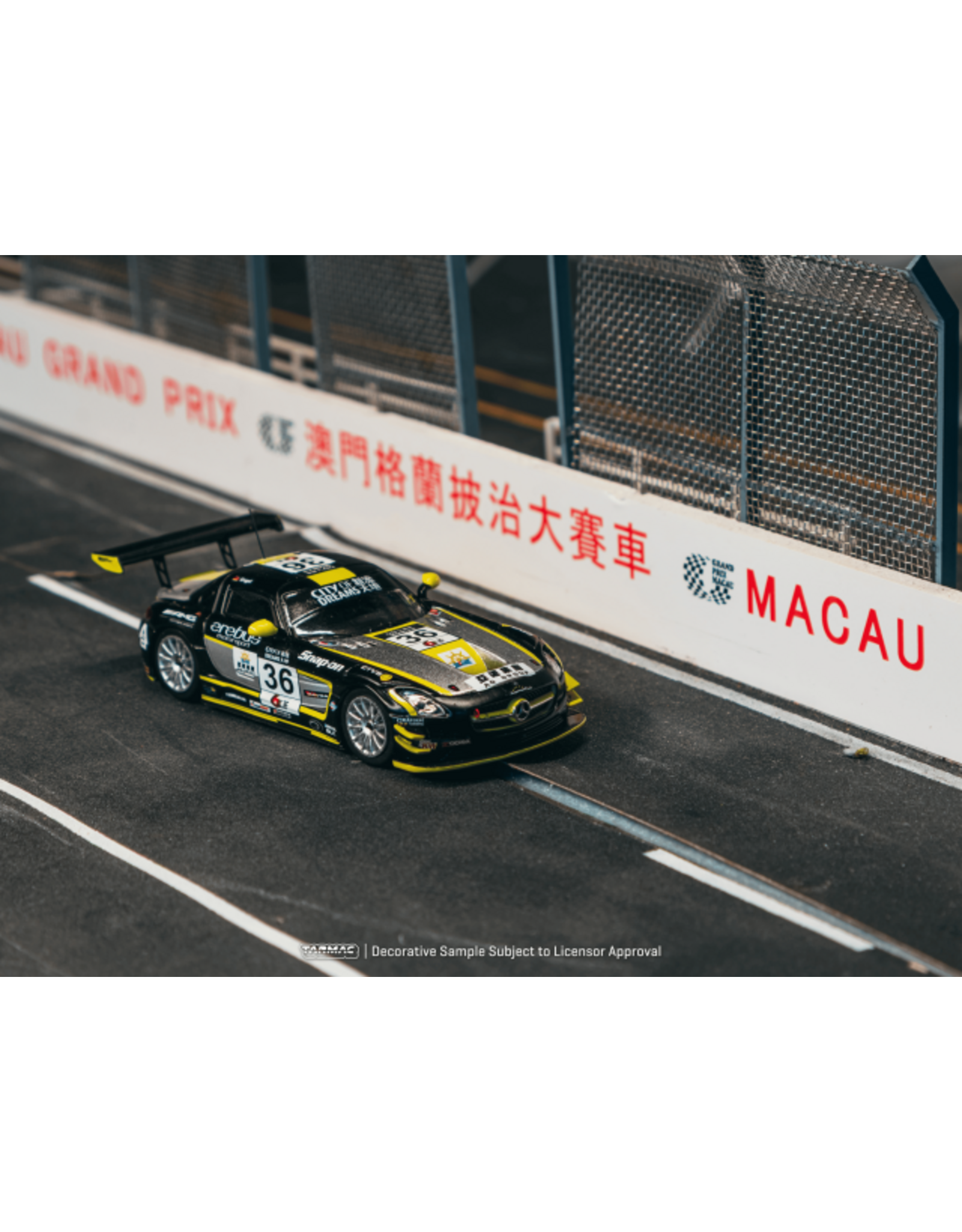 Mercedes-Benz by AMG Mercedes-Benz SLS AMG GT3 #36(Maro Engel)Macau GT Cup 2013