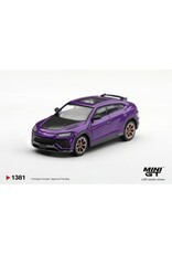 Lamborghini Lamborghini Urus Performance(viola pastifae)2023