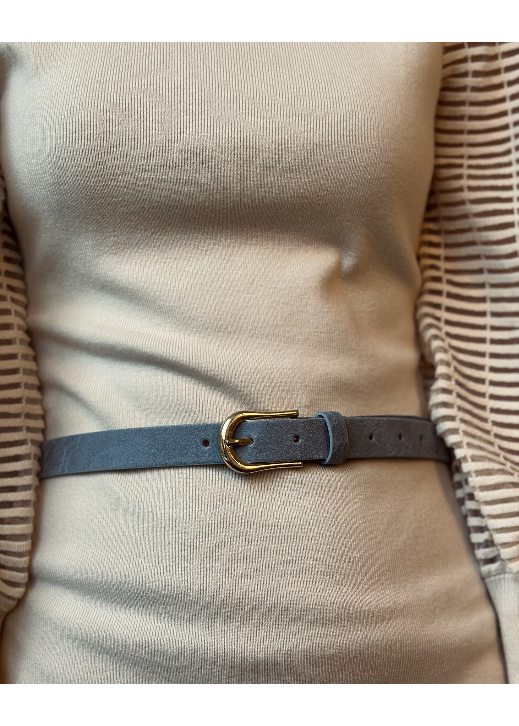 Iris belt blue
