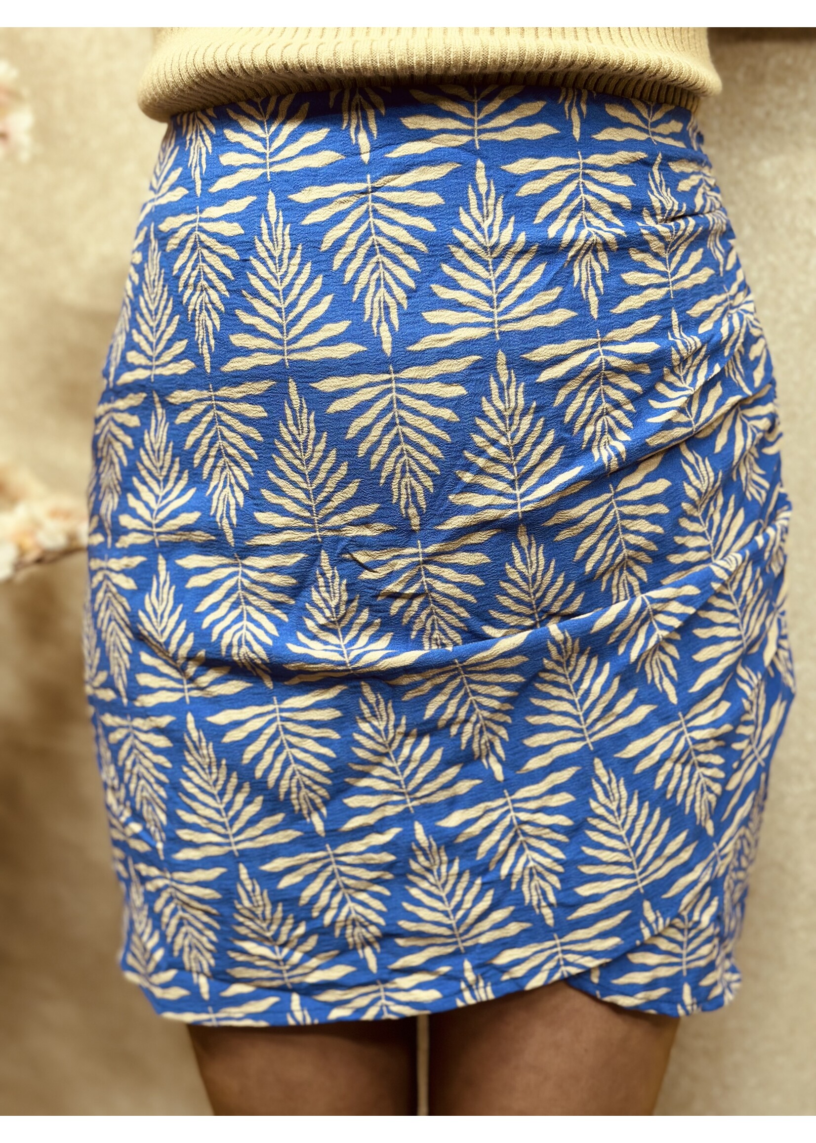 Lofty Manner Lofty Manner Milou skirt blue/beige print
